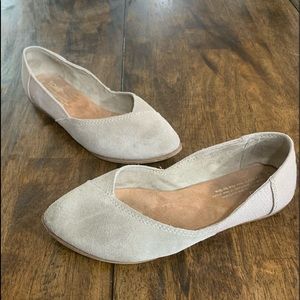 Toms Womens Size 6 Beige Pointed Toe Flats